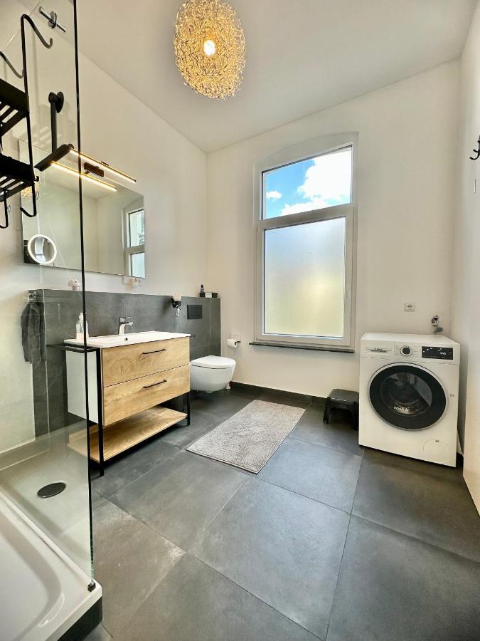 Exklusives City-Apartment Im Herzen Oldenburgs Mit Balkon Und Parkplatz A36 Екстер'єр фото
