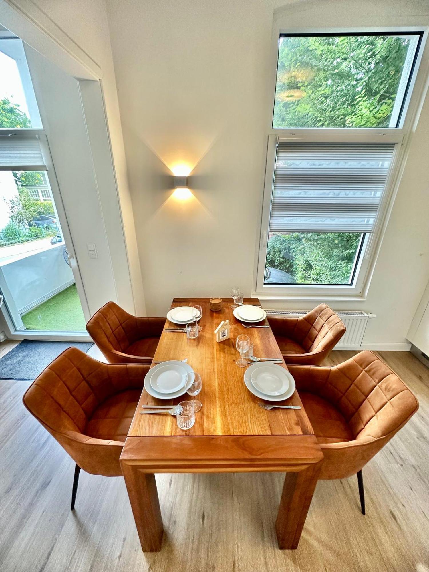 Exklusives City-Apartment Im Herzen Oldenburgs Mit Balkon Und Parkplatz A36 Екстер'єр фото