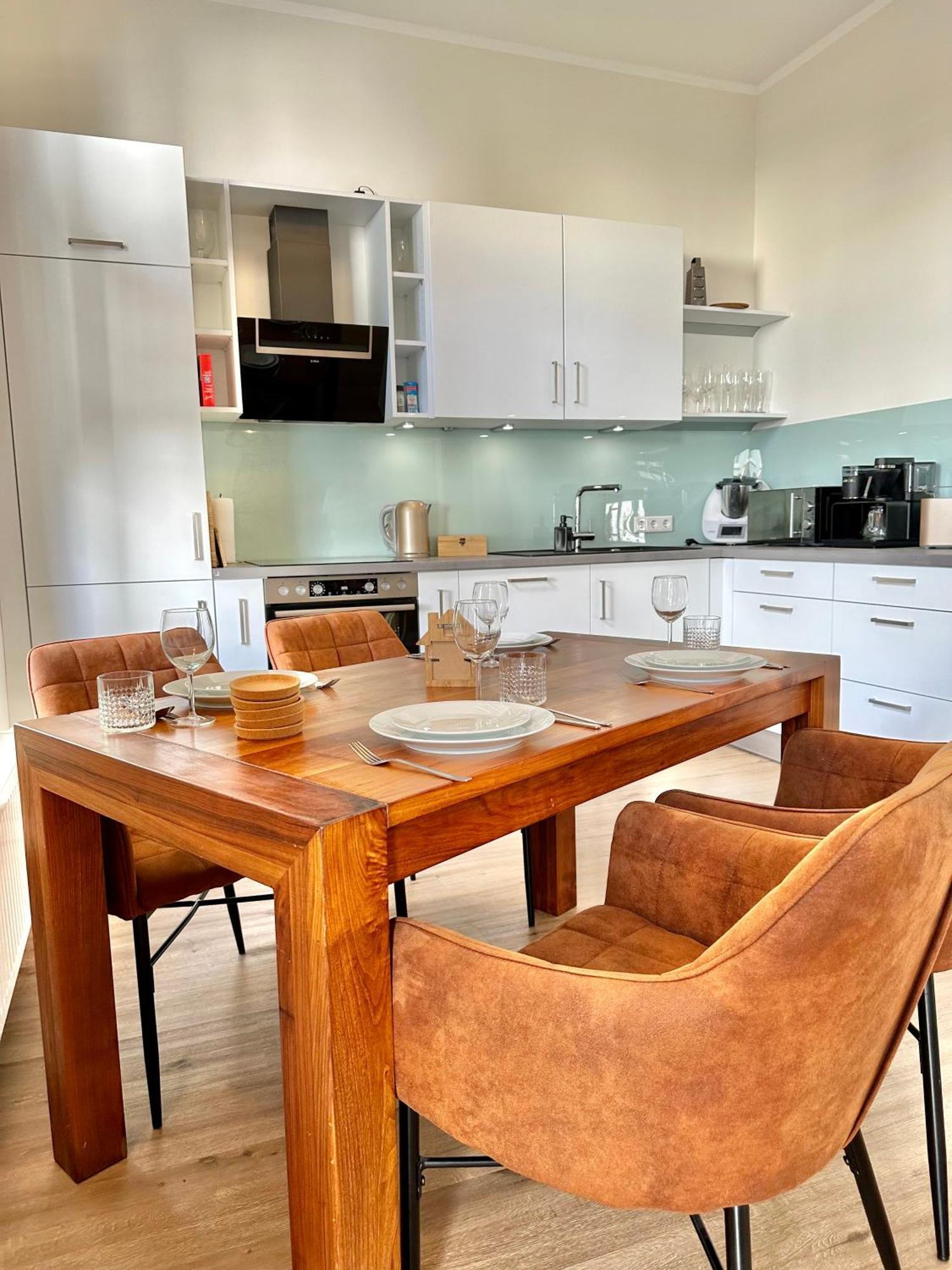 Exklusives City-Apartment Im Herzen Oldenburgs Mit Balkon Und Parkplatz A36 Екстер'єр фото