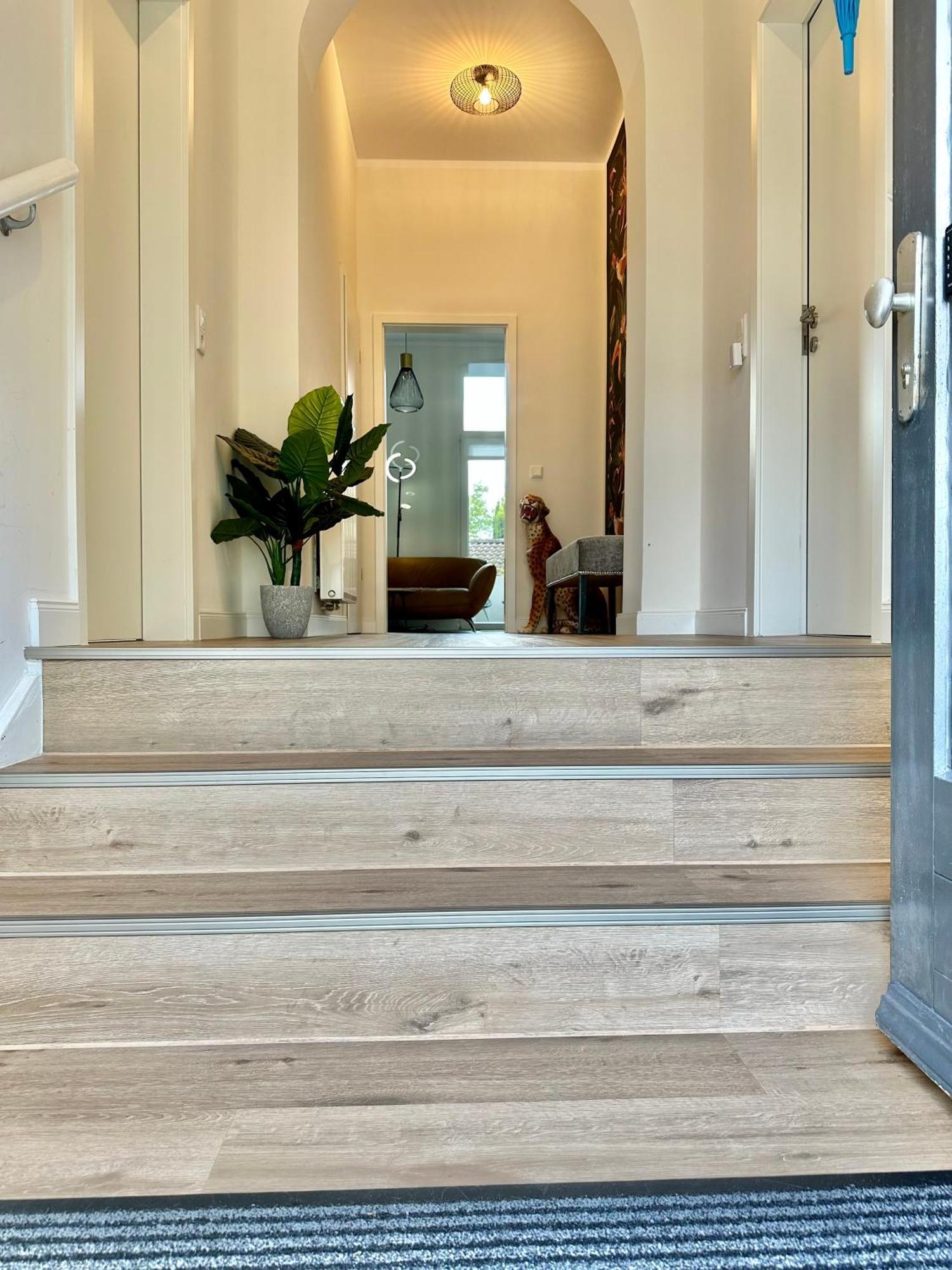 Exklusives City-Apartment Im Herzen Oldenburgs Mit Balkon Und Parkplatz A36 Екстер'єр фото